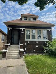 7045 S Oakley Ave., Chicago, IL 60636