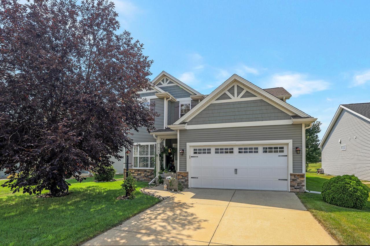 309 Chicory Ln., Savoy, IL 61874