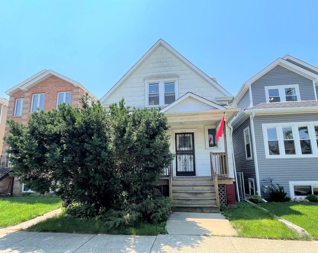 5621 W Berenice Ave., Chicago, IL 60634
