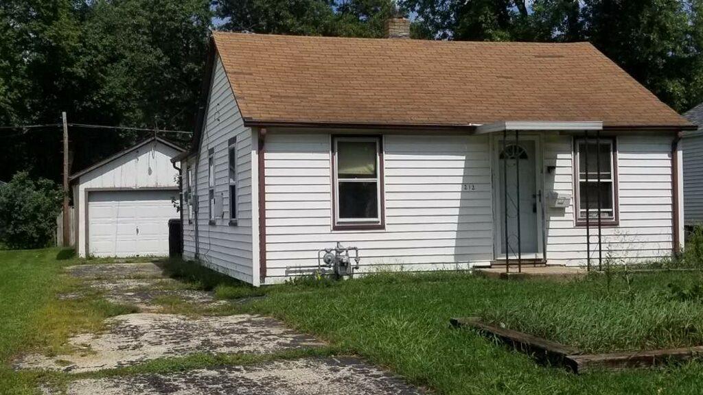 212 Belteberg Rd., Loves Park, IL 61111