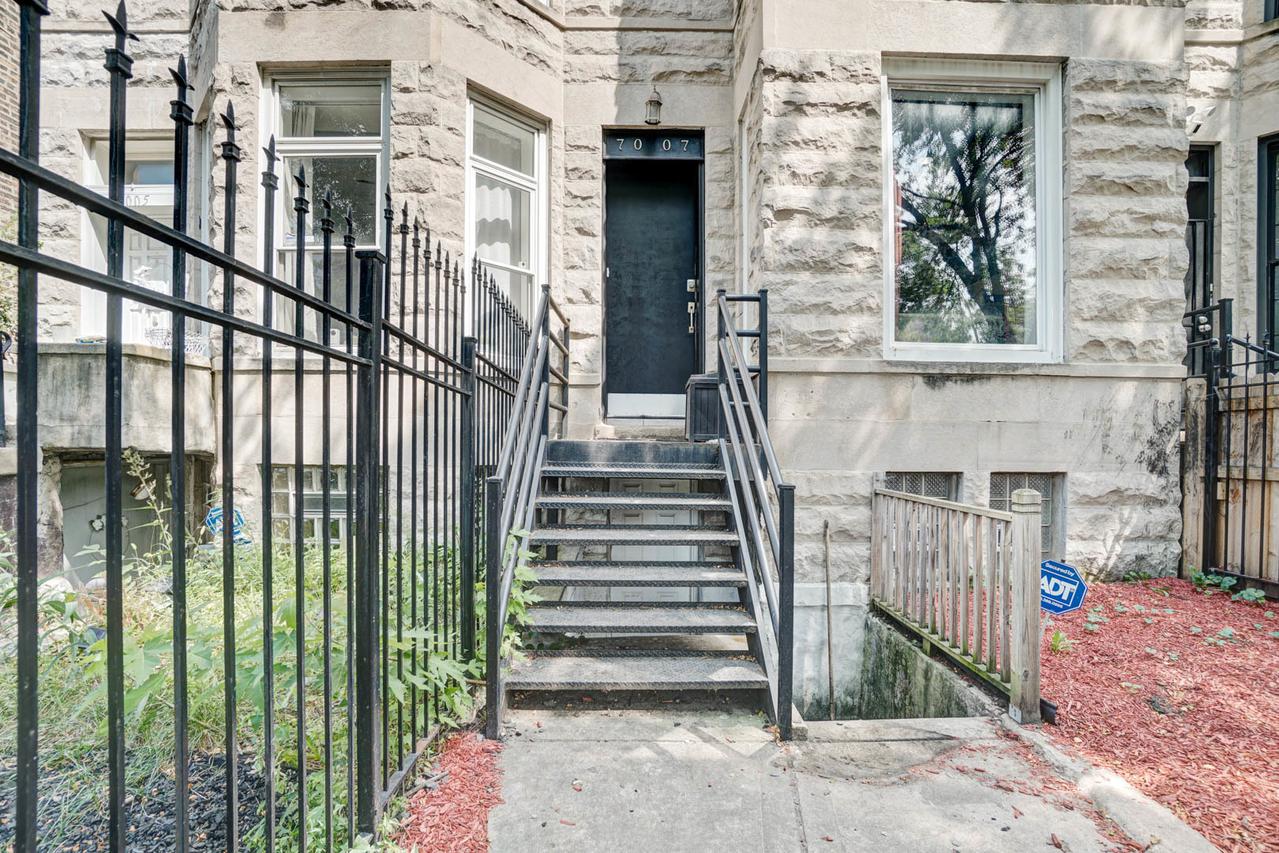 7007 S King Dr., Chicago, IL 60637