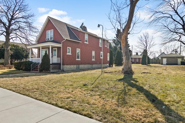 72 E. 136th St., Riverdale, IL 60827