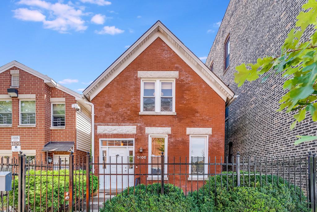 1405 N Rockwell St., Chicago, IL 60622