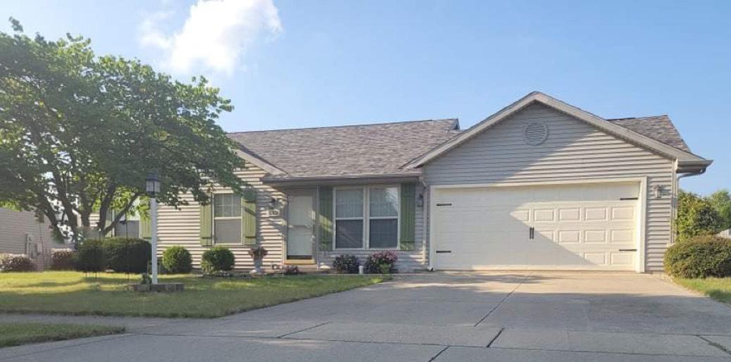 602 Bluestem Dr., St. Joseph, IL 61873