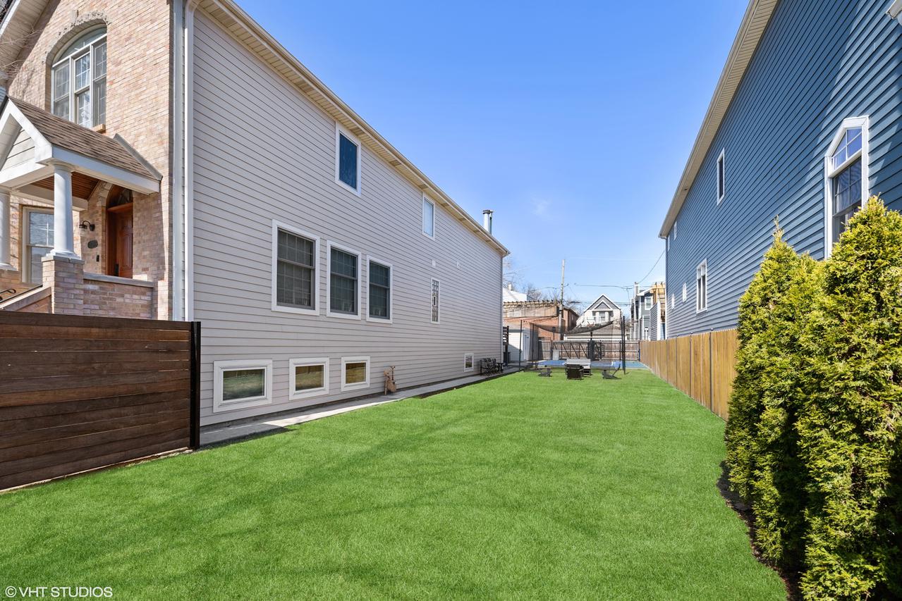 2136 W Cuyler Ave., Chicago, IL 60618