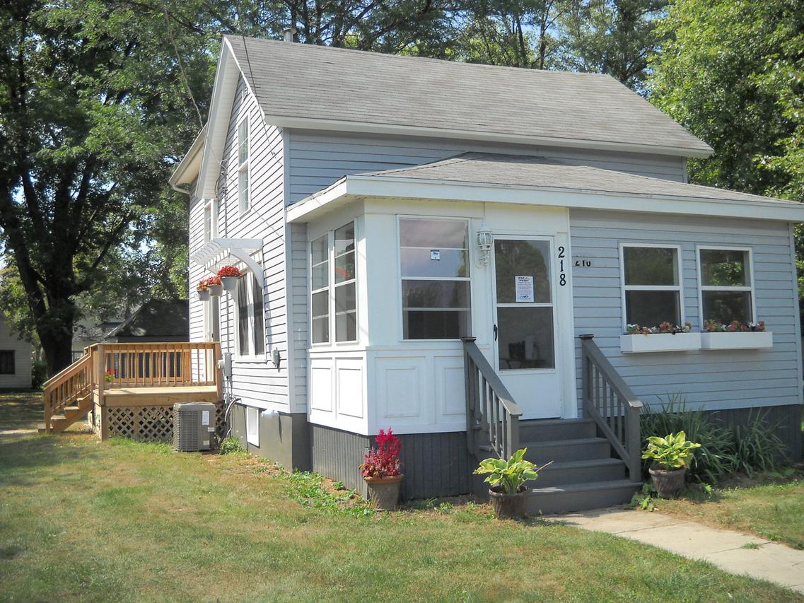 218 Harrington St., Paw Paw, IL 61353