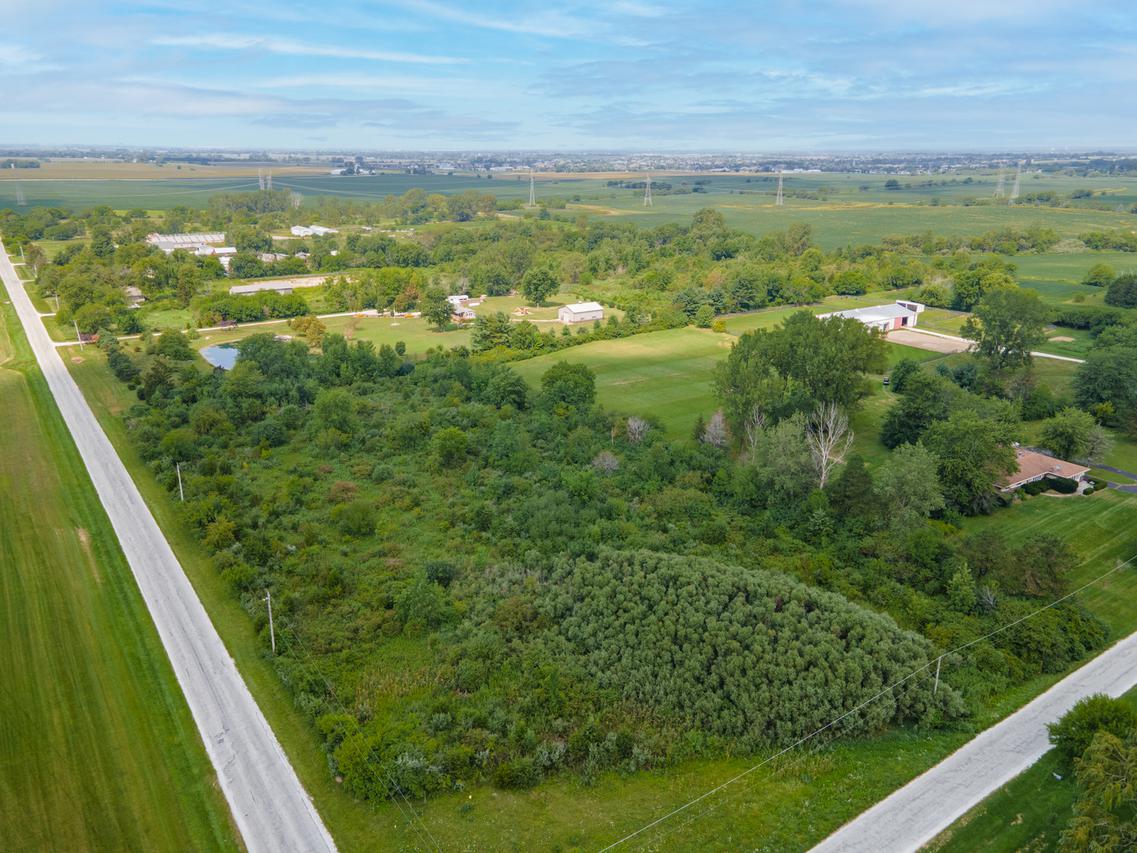 104 W Stuenkel Rd., Frankfort, IL 60423