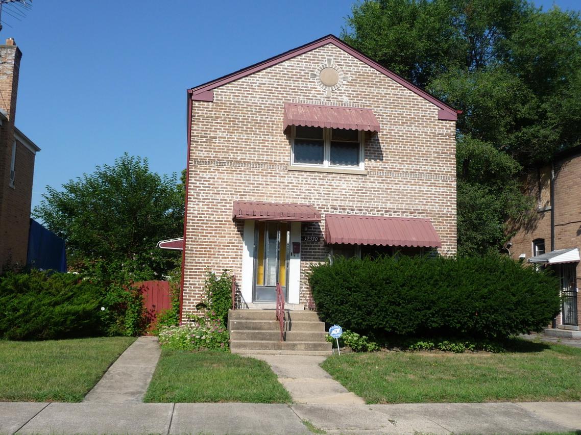 12330 S Sangamon St., Calumet Park, IL 60827