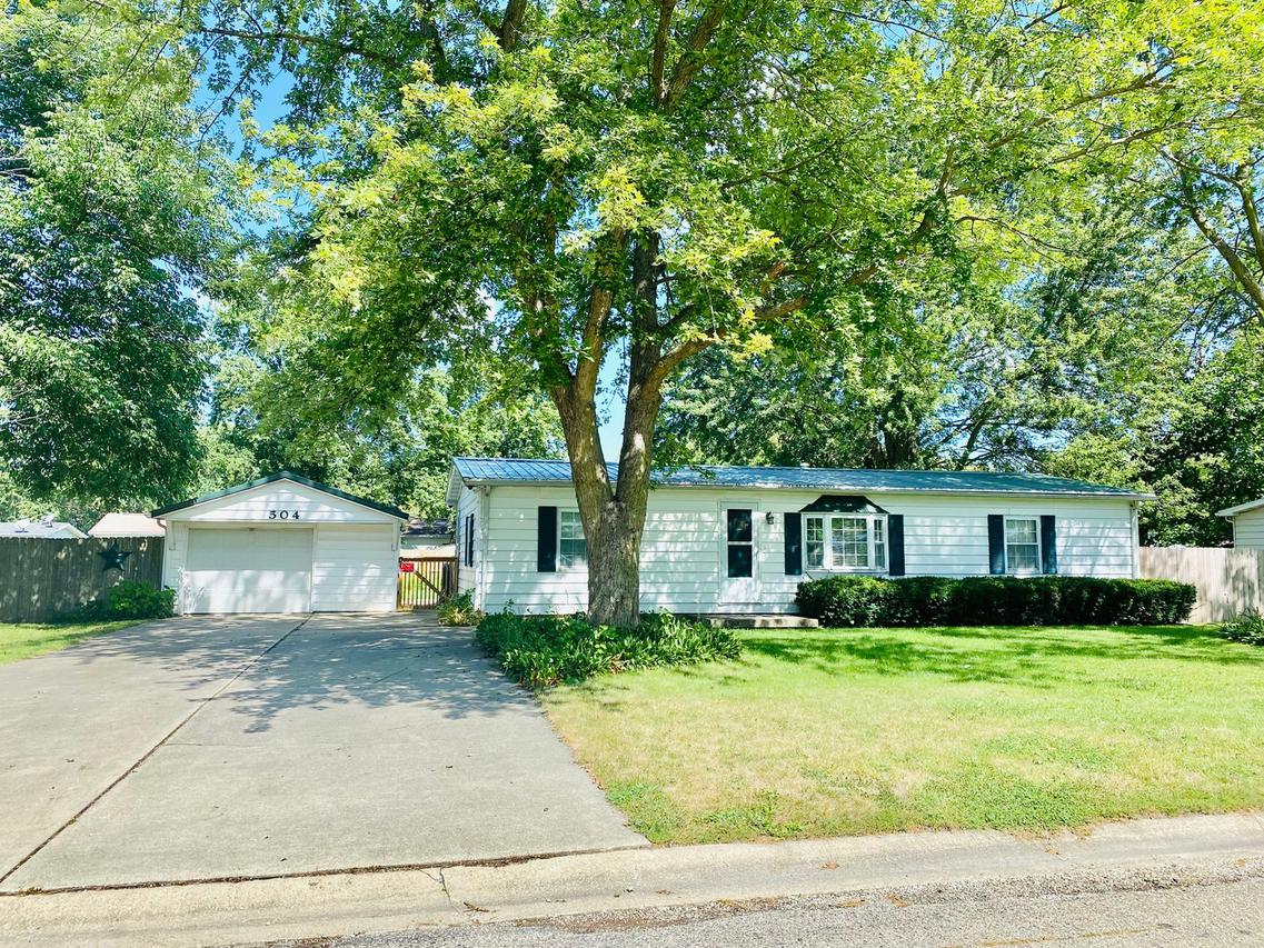 504 Frederick St., Thomasboro, IL 61878
