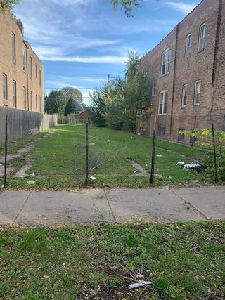 3239 W. Division St., Chicago, IL 60651