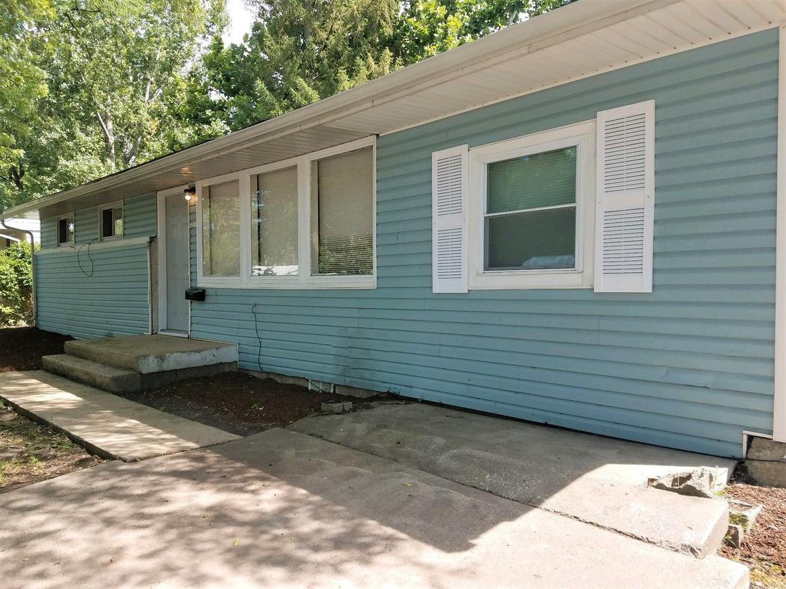 1211 W Bradley Ave., Champaign, IL 61821
