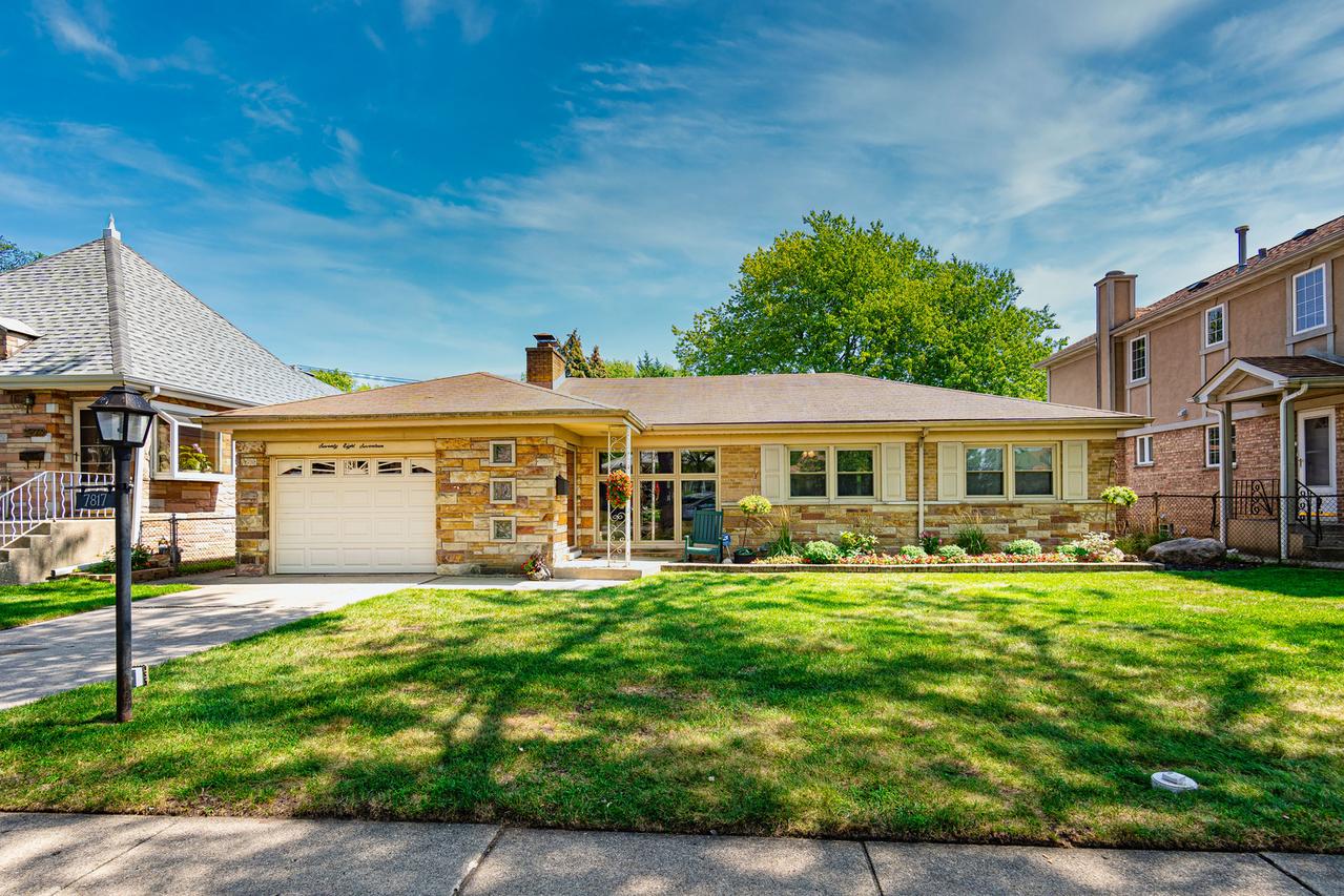 7817 N Keeler Ave., Skokie, IL 60076
