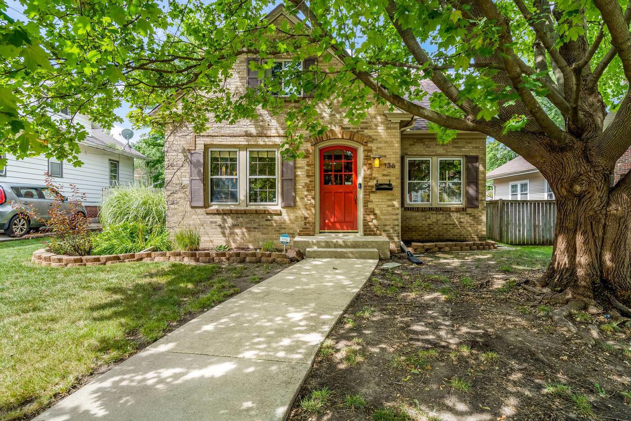 136 N Chicago Ave., Rockford, IL 61107