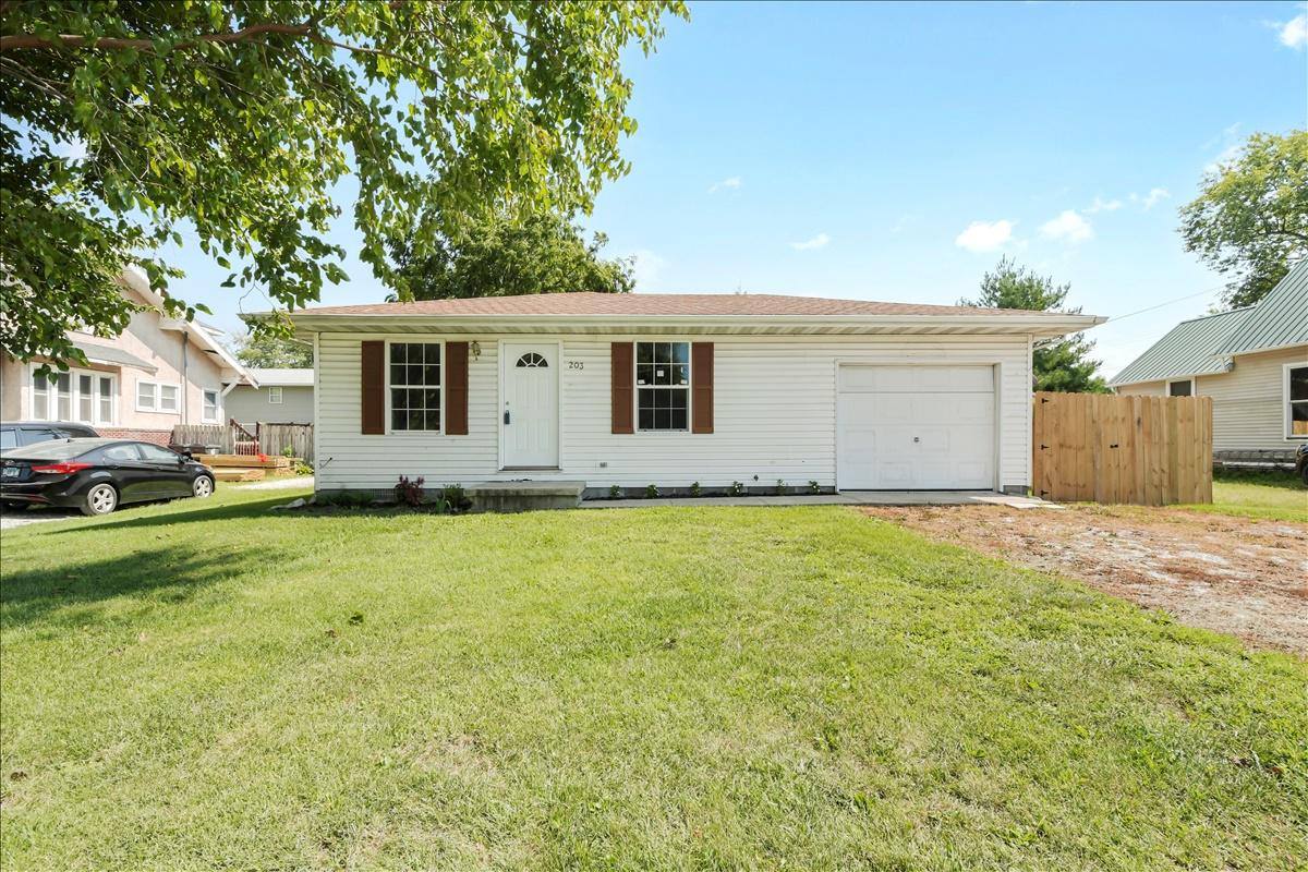 203 N Carico St., Tuscola, IL 61953