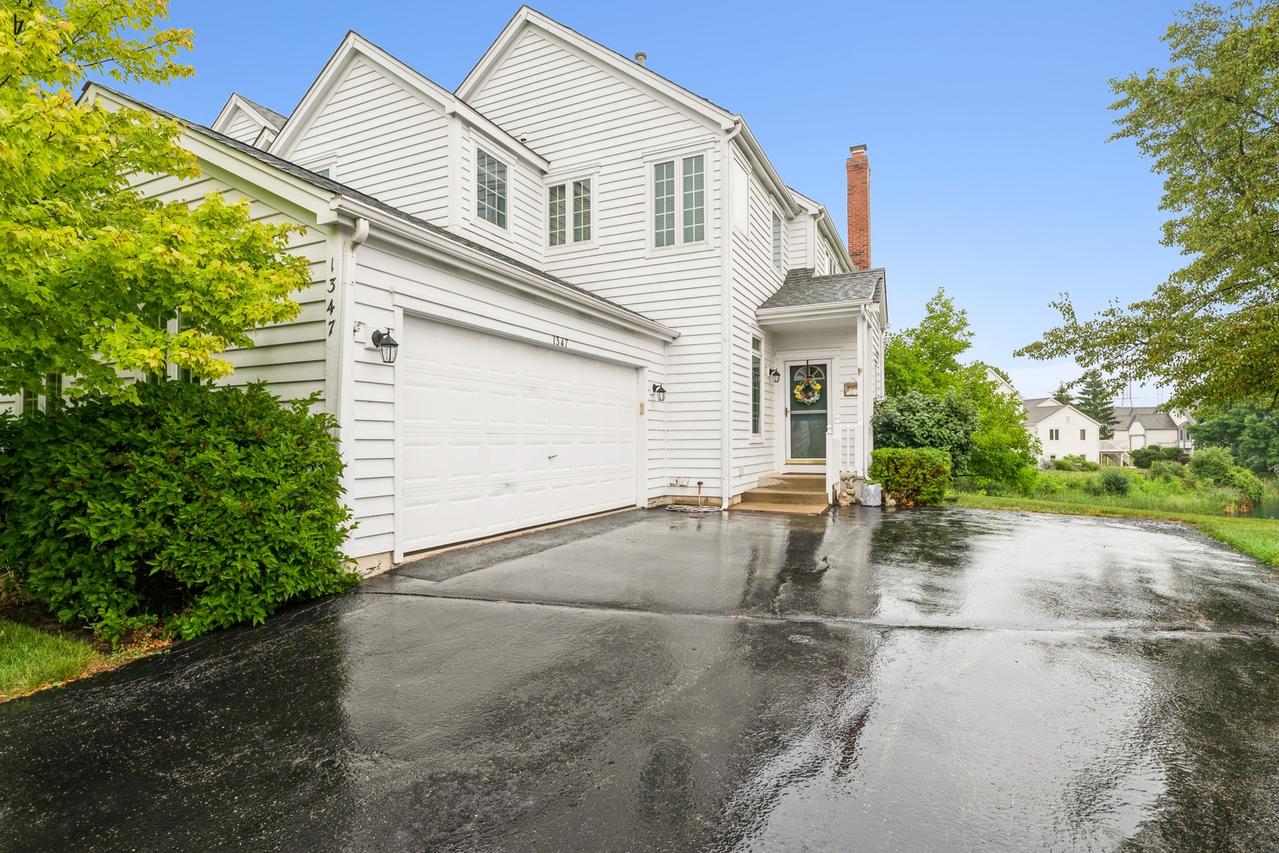 1347 Queen Ann Ln., Gurnee, IL 60031