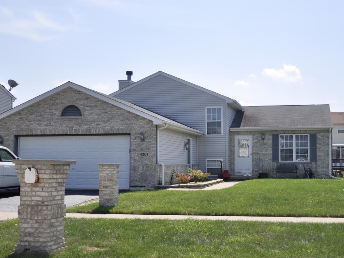 4207 Swan Ln., Zion, IL 60099