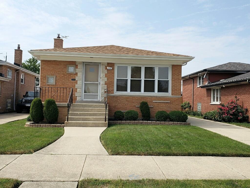 8634 S Kolmar Ave., Chicago, IL 60652