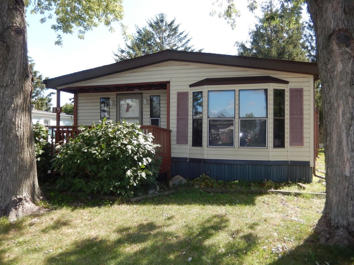 39 Berry Ln., Bourbonnais, IL 60914