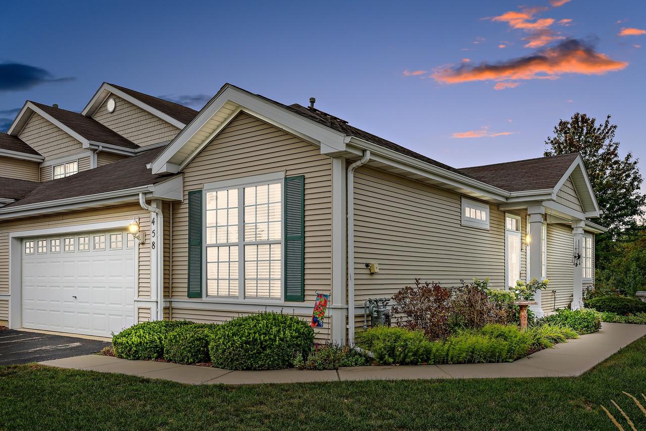 458 N Keswick Ct., Round Lake, IL 60073
