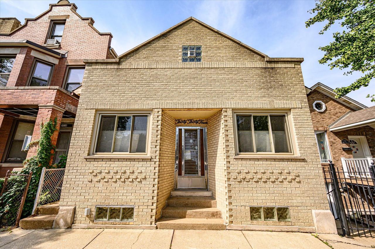3034 S Throop St., Chicago, IL 60608