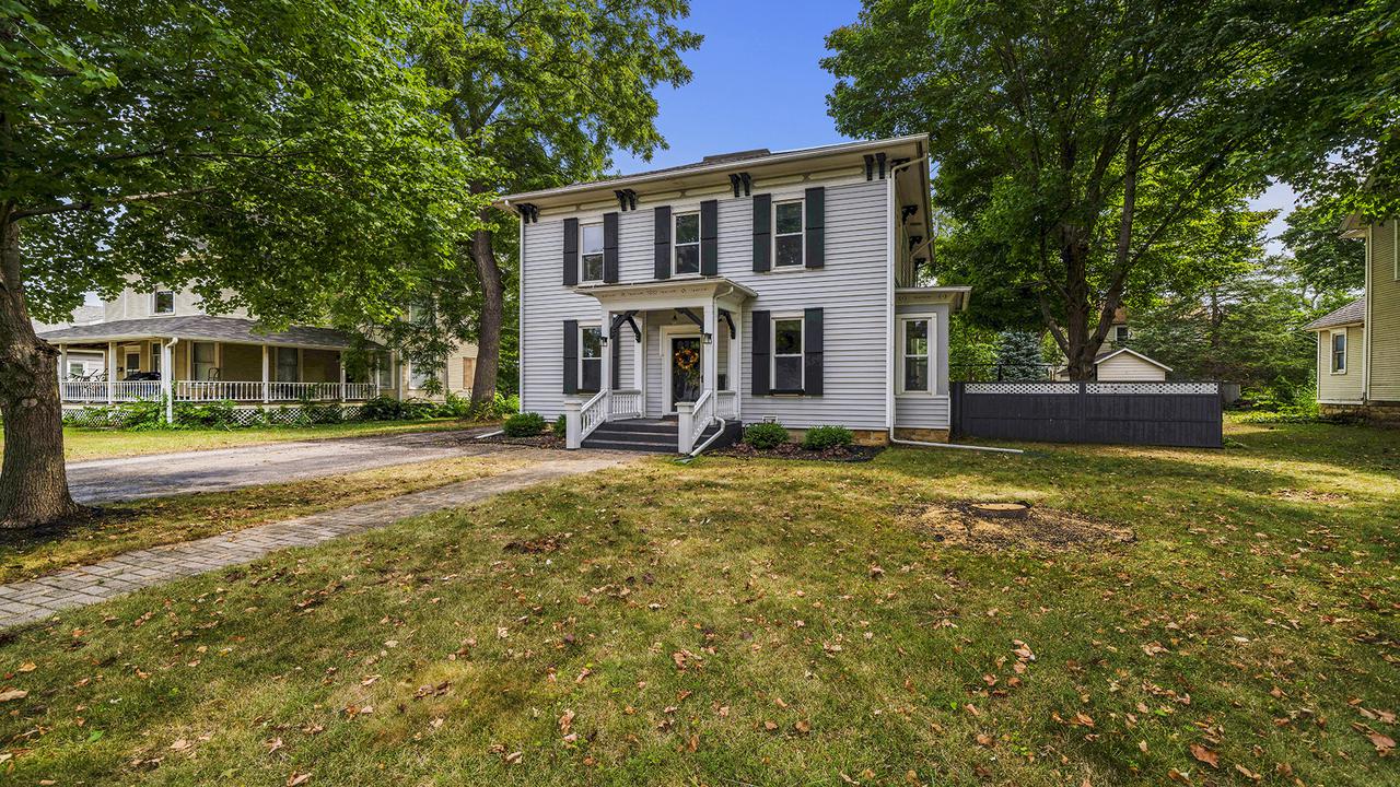 313 S 4th St., Oregon, IL 61061