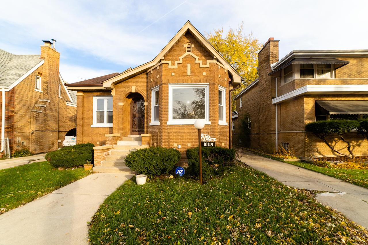 10119 S Lafayette Ave., Chicago, IL 60628