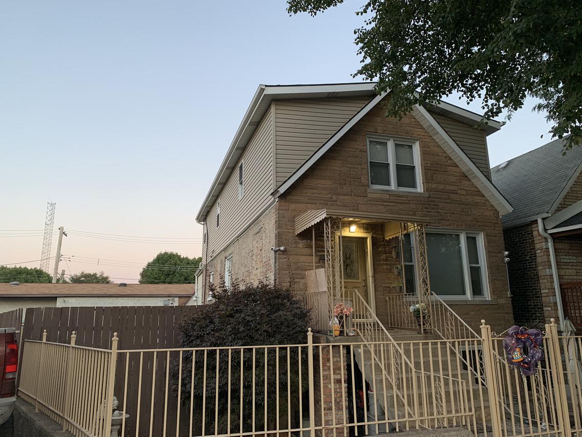 3221 S Leavitt St., Chicago, IL 60608
