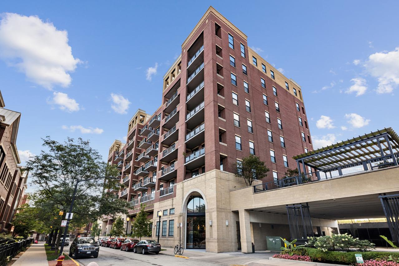 811 W 15th Pl. #705, Chicago, IL 60608