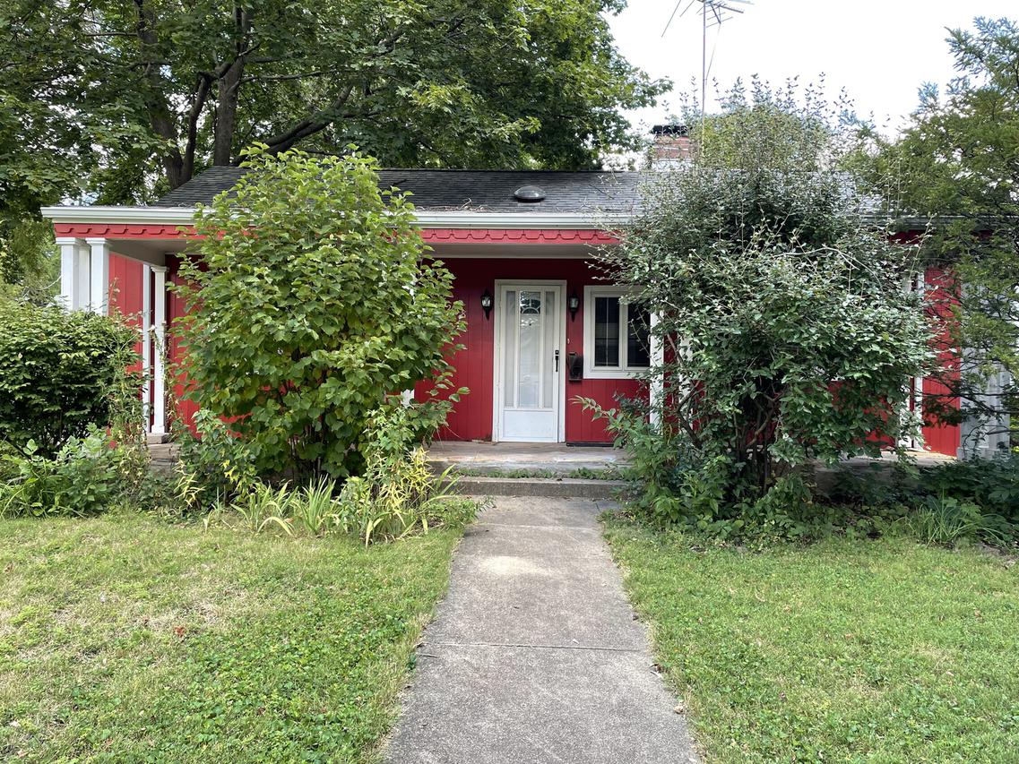 1208 W Daniel St., Champaign, IL 61821