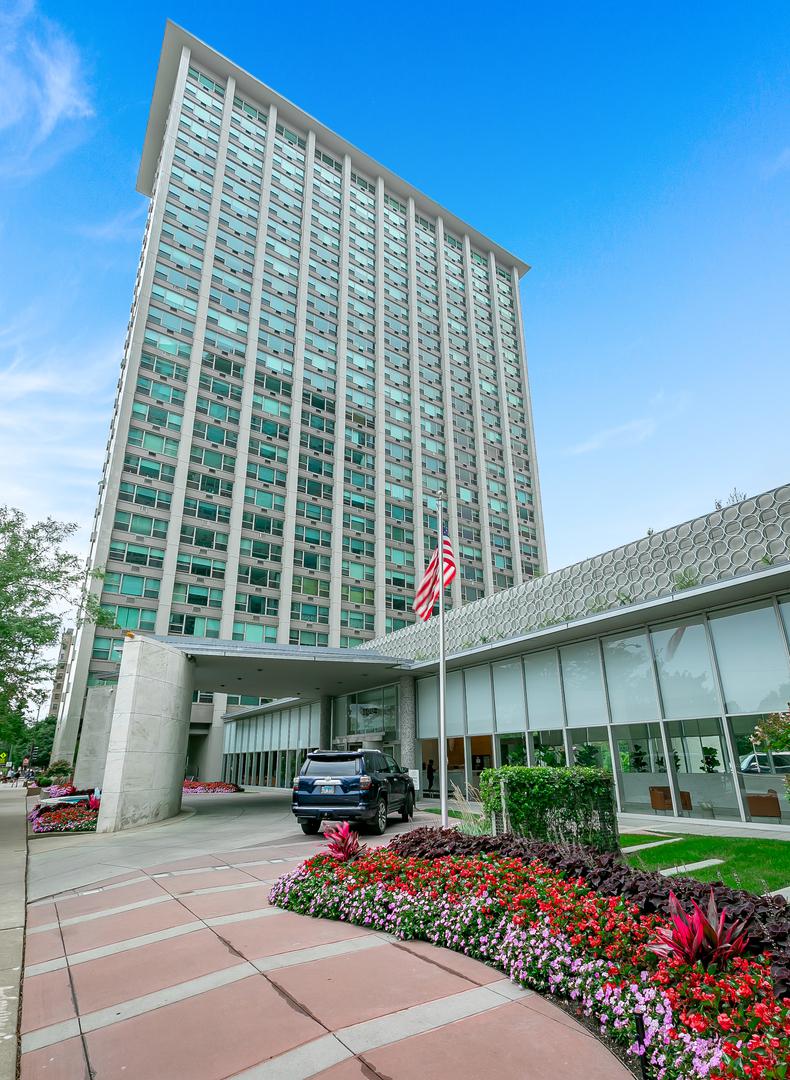 3600 N Lake Shore Dr. #1010, Chicago, IL 60613