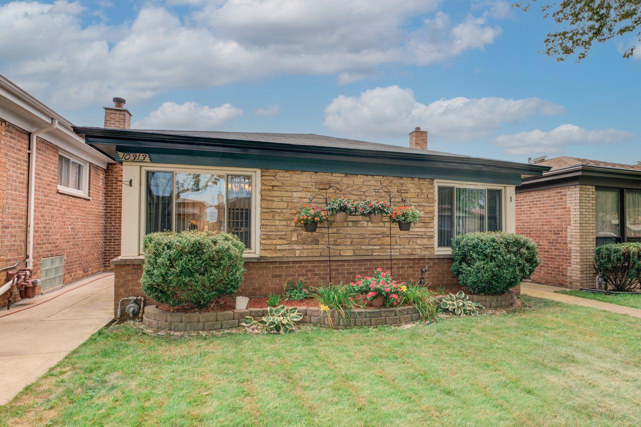 10313 S Green Bay Ave., Chicago, IL 60617