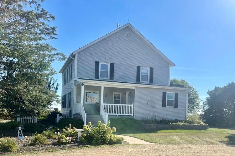 906 S Chamberlain Rd., Esmond, IL 60129