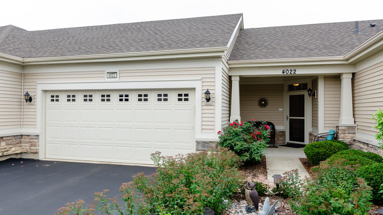 4022 Chapel Hill Ave., Naperville, IL 60564