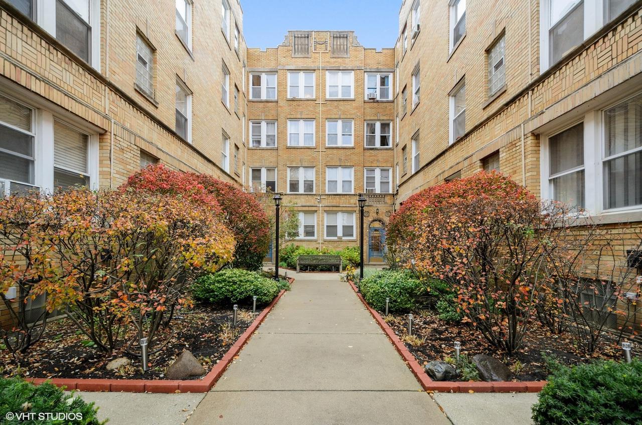 842 W Ainslie St. #H1, Chicago, IL 60640