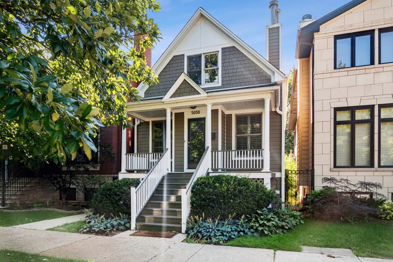 5050 N Oakley Ave., Chicago, IL 60625