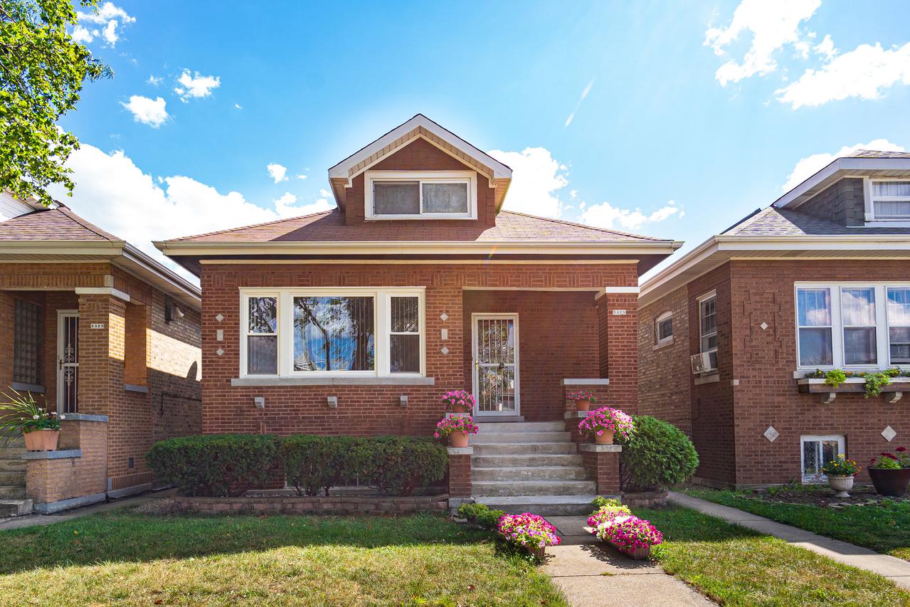 5329 W School St., Chicago, IL 60641