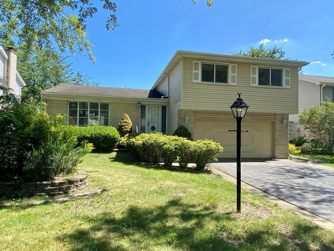 1801 N Beech Rd., Mount Prospect, IL 60056