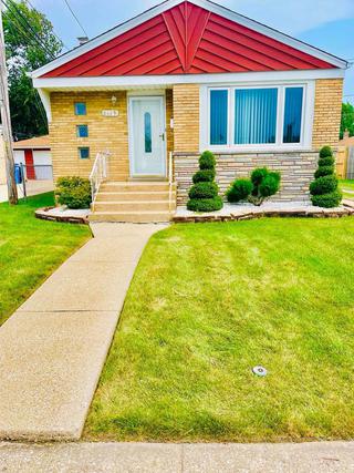8139 S. Karlov Ave., Chicago, IL 60652