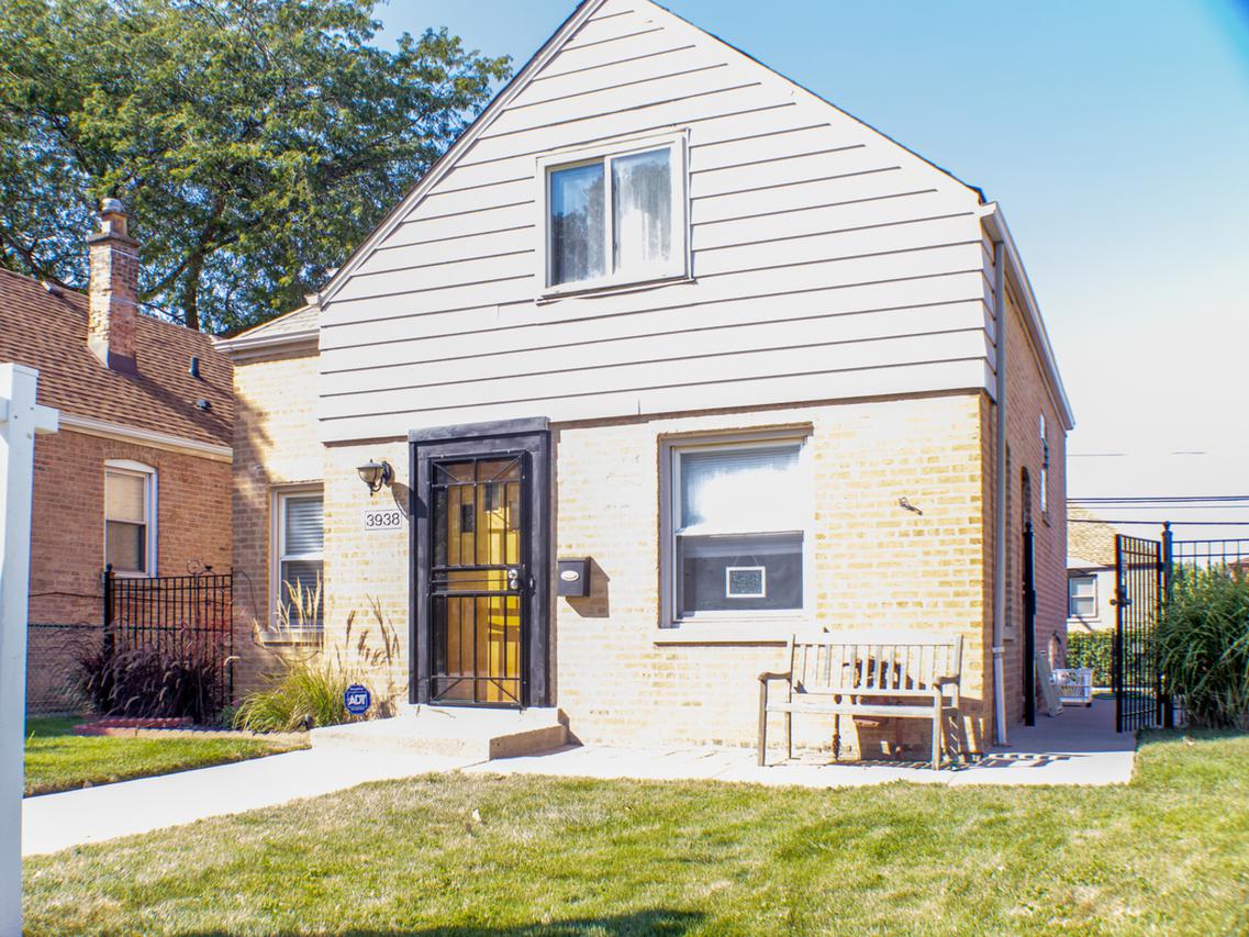 3938 E 112th St., Chicago, IL 60617