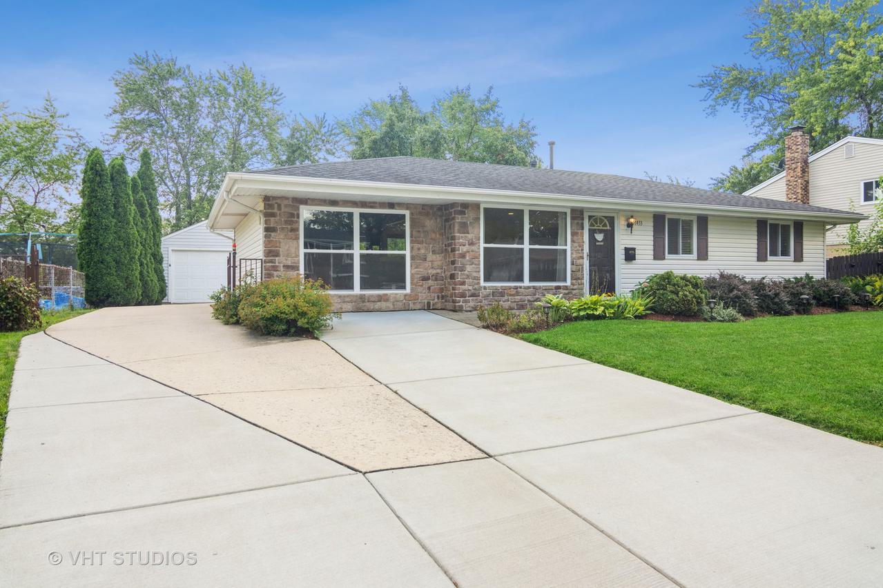 1433 Arlington Ln., Schaumburg, IL 60193