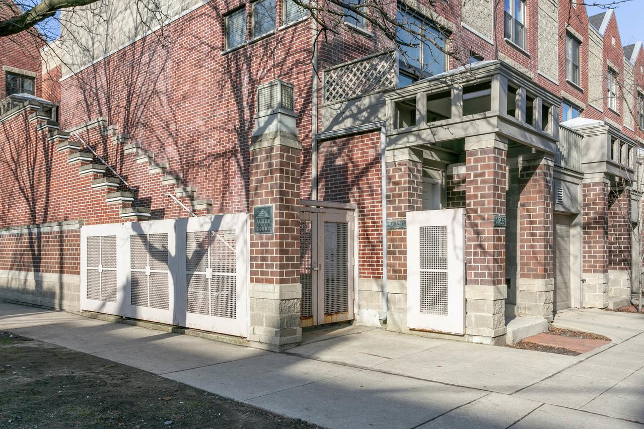 2757 N Wayne Ave. #B, Chicago, IL 60614