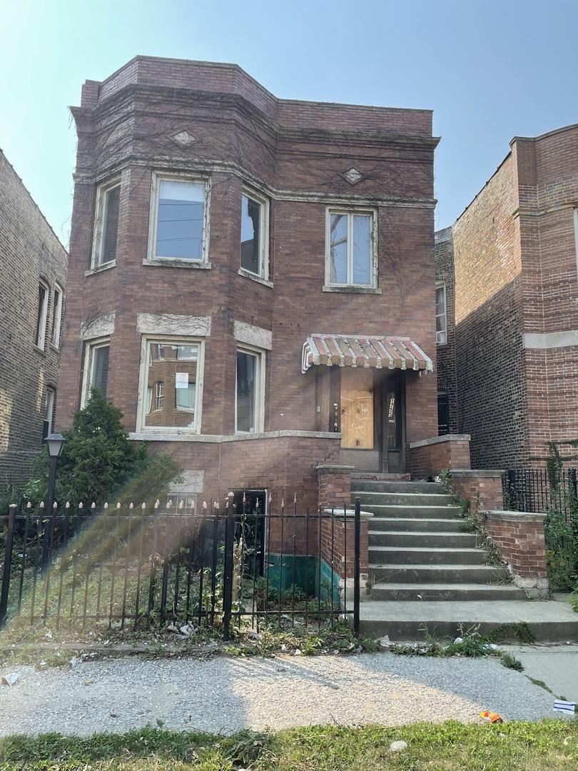 [Address Hidden by Seller], Chicago, IL 60649