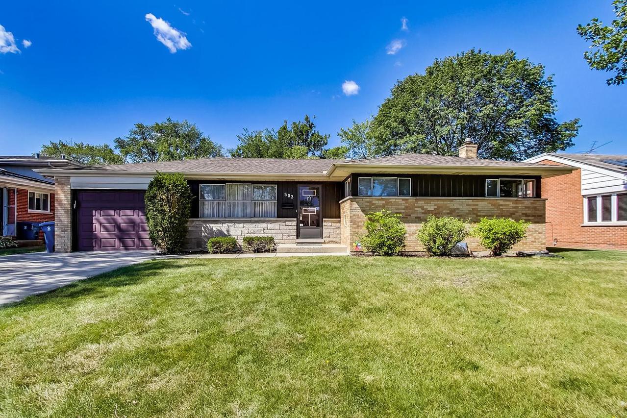 502 E Park Ave., Elmhurst, IL 60126
