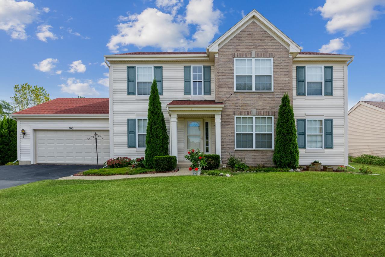 508 Devonaire Pkwy., Dekalb, IL 60115