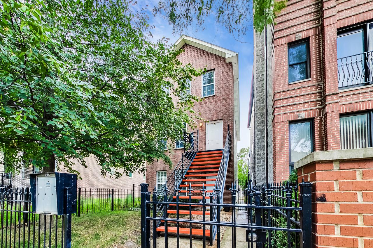 2729 W Potomac Ave., Chicago, IL 60622