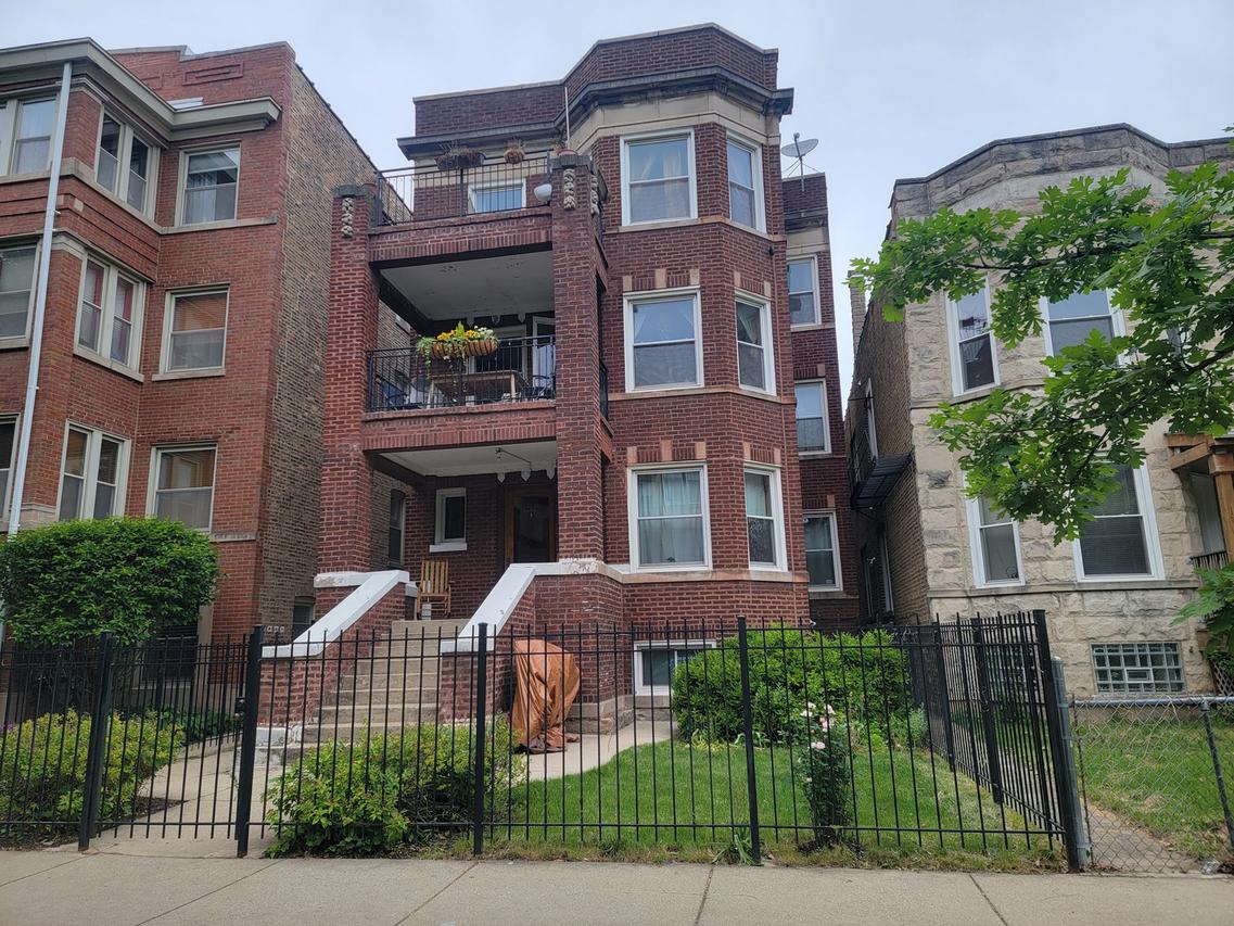 1312 W Winnemac Ave., Chicago, IL 60640