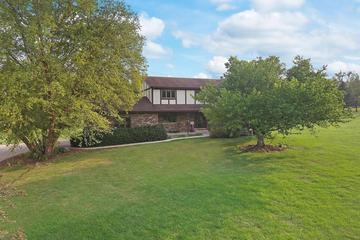 5811 Wild Ash Ln., Crystal Lake, IL 60012