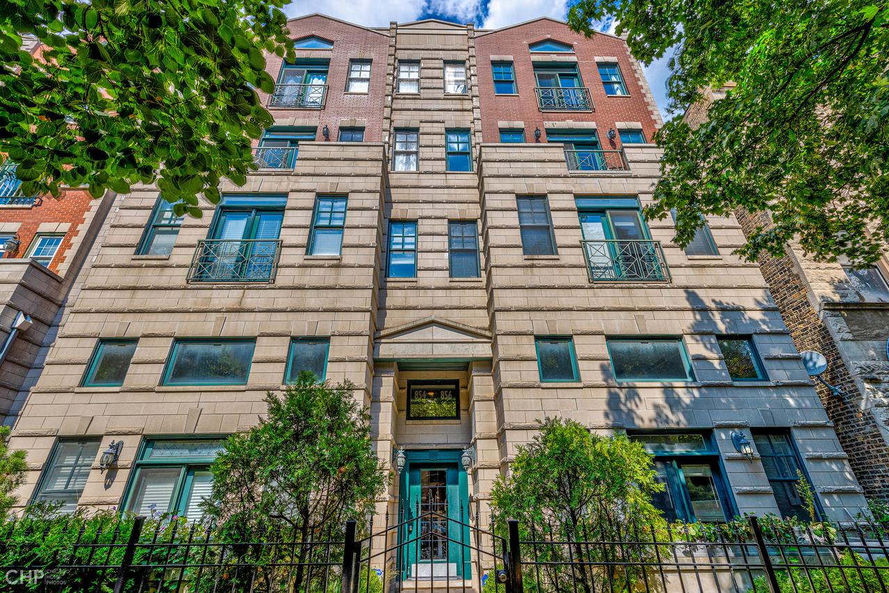 854 W Buckingham Pl. #1E, Chicago, IL 60657