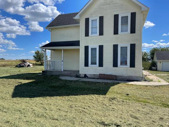 741 Sterling Rd., Dixon, IL 61021