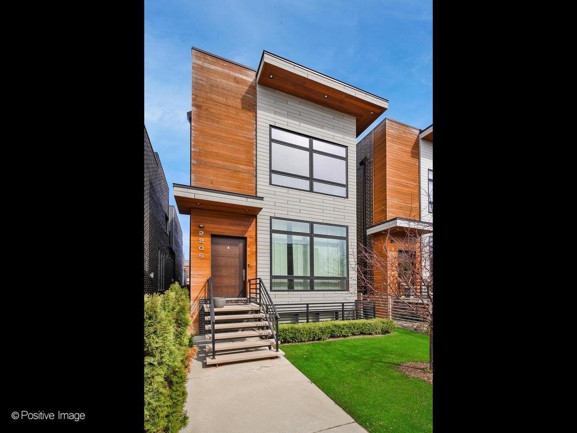 [Address Hidden by Seller], Chicago, IL 60612